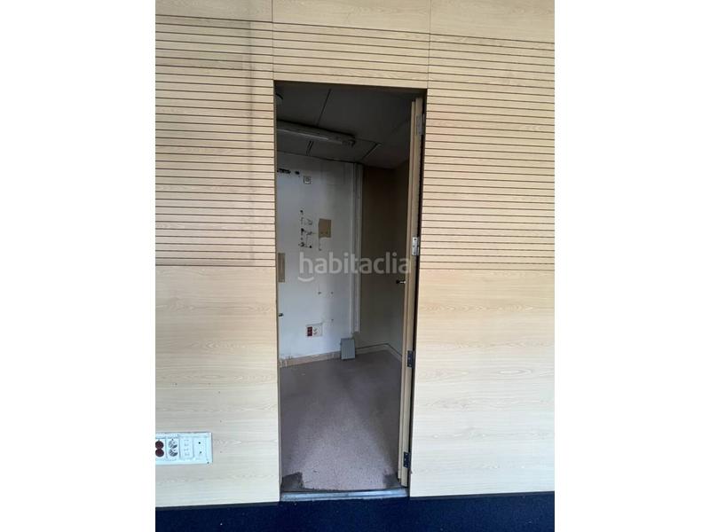 Foto a083eba5-60bc-4b46-b205-2f7809171942. Lloguer local comercial a Campello Pueblo Campello (el)