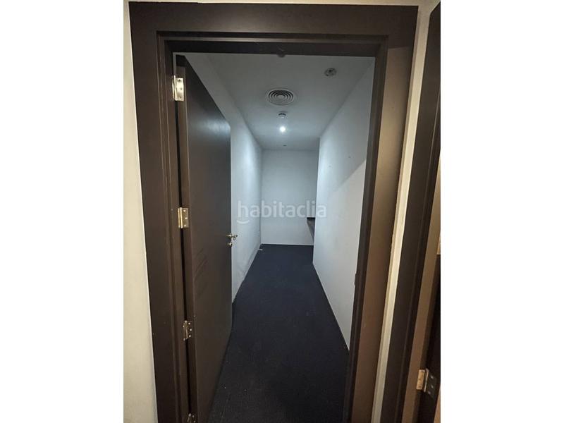 Foto 75e67417-d47c-4648-9bb4-9870a06dd5eb. Rent business premise in Campello Pueblo Campello (el)