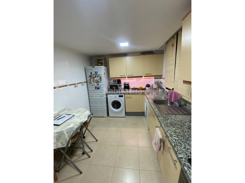 Foto 83d47bb2-4b61-4a82-8f33-ca57eb35c15e. Pis amb calefacció aparcament piscina a Centro San Juan de Alicante