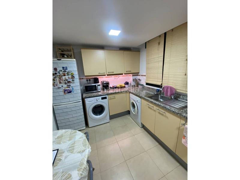 Foto b52698e7-f5c6-4d43-8a7f-a7636006e41c. Pis amb calefacció aparcament piscina a Centro San Juan de Alicante