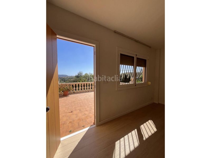 Foto 4c255e83-c521-46d2-b0b0-5ff537d24215. Miete chalet mit pool in Centro Mutxamel