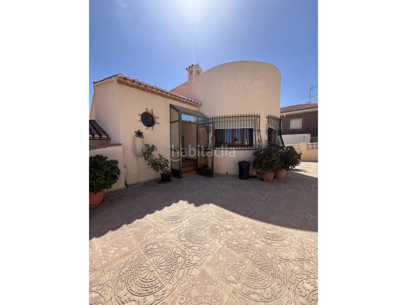Foto 75df9a14-7618-462c-ae6f-6119deabbf8b. Miete chalet mit pool in Centro Mutxamel