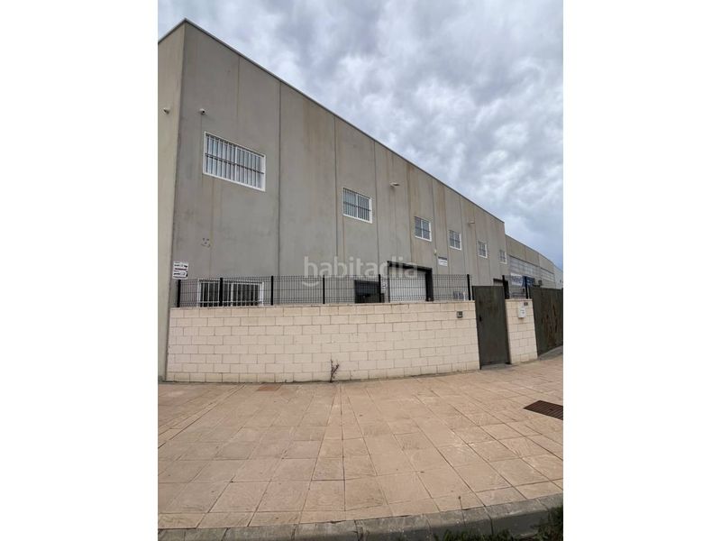 Foto a30ec6b6-0382-43f8-b51a-08a48851f905. Nau industrial a Centro Mutxamel