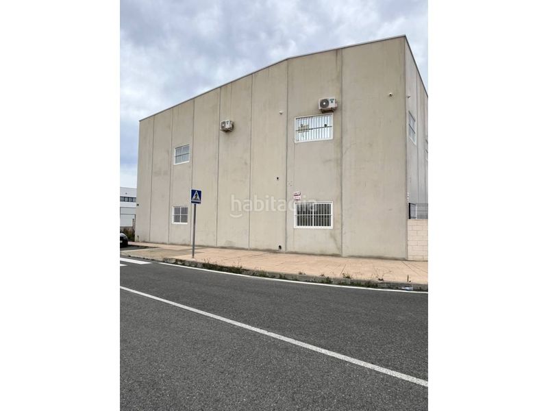 Foto a67779cc-13af-49cb-a766-c6fbfaf1fa54. Nau industrial a Centro Mutxamel