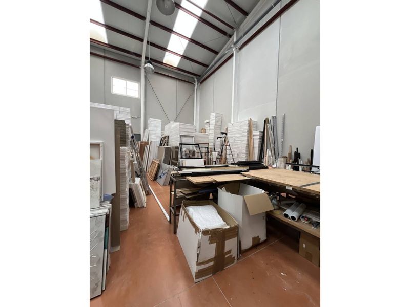 Foto c2dda34f-b924-44f3-a81d-bf36689c5896. Nau industrial a Centro Mutxamel