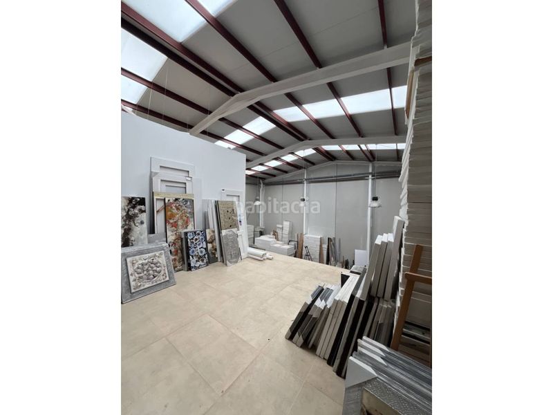 Foto d04a6817-452d-4f3d-a7ee-31d1835e989e. Nau industrial a Centro Mutxamel