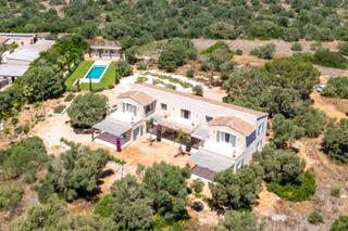 Xalet a Campos. Exclusiva finca de lujo con impresionantes vistas a cabrera cerc