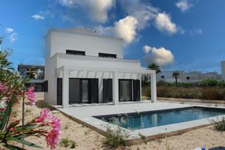 Chalet in Cala Pi-Vallgornera. Casa moderna de nueva construcción con vistas al mar en cala pi