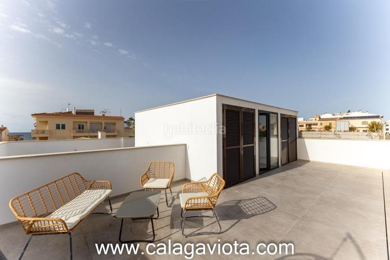Foto 0471d703-12c8-45a4-ba29-5784feb3f8f1. Casa adossada amb calefacció aparcament piscina a Ses Salines
