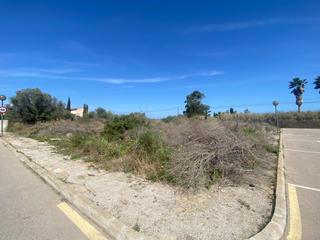Residential Plot in Ses Salines Poble. Gran solar con muchas oportunidades