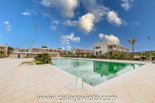 Maison jumelée à Campos. Moderna planta baja en sa ràpita