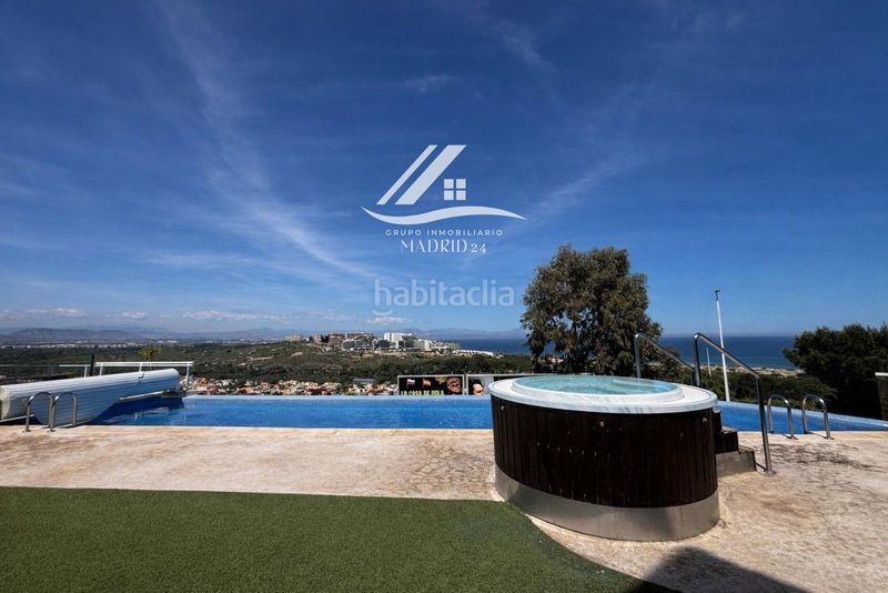 Foto 07d60c6f-6a52-4b21-9c5b-1dd4ac536ac4. Àtic amb aparcament piscina a Monte y Mar Santa Pola