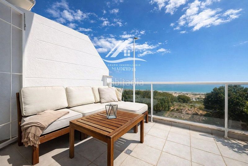 Foto d2f415d3-1b24-4478-a963-b383e4b7da1c. Àtic amb aparcament piscina a Monte y Mar Santa Pola