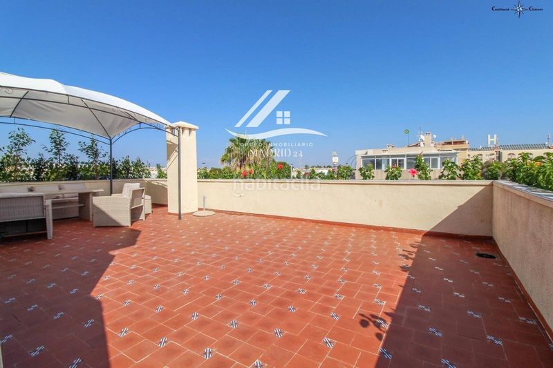 Foto a688ceaa-6072-4666-8709-a66c2dd1a7c7. Àtic a Punta Prima Torrevieja