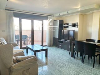 Penthouse  Torrevieja, alicante. Dos áticos unidos junto al mar con garaje