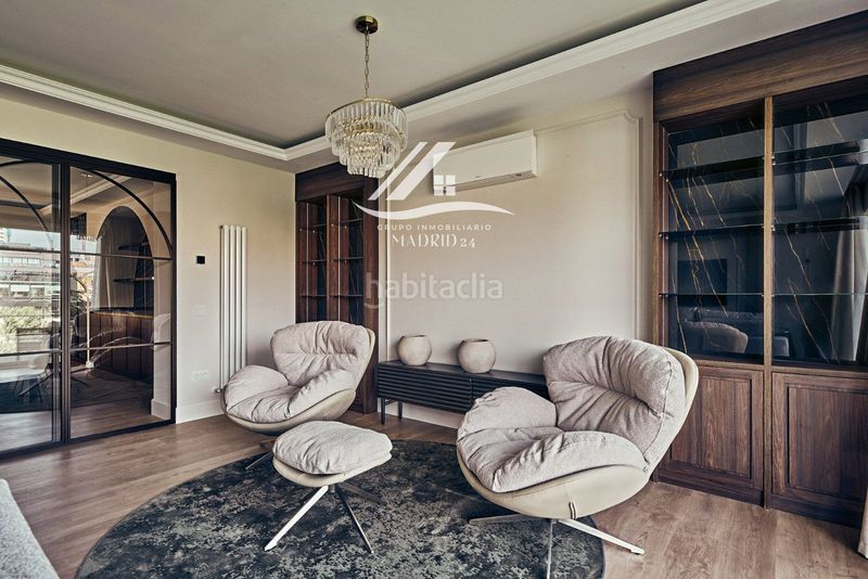 Foto d7e0f226-feba-48b2-b2c2-fe7154bb6af3. Pis amb aparcament a Recoletos Madrid