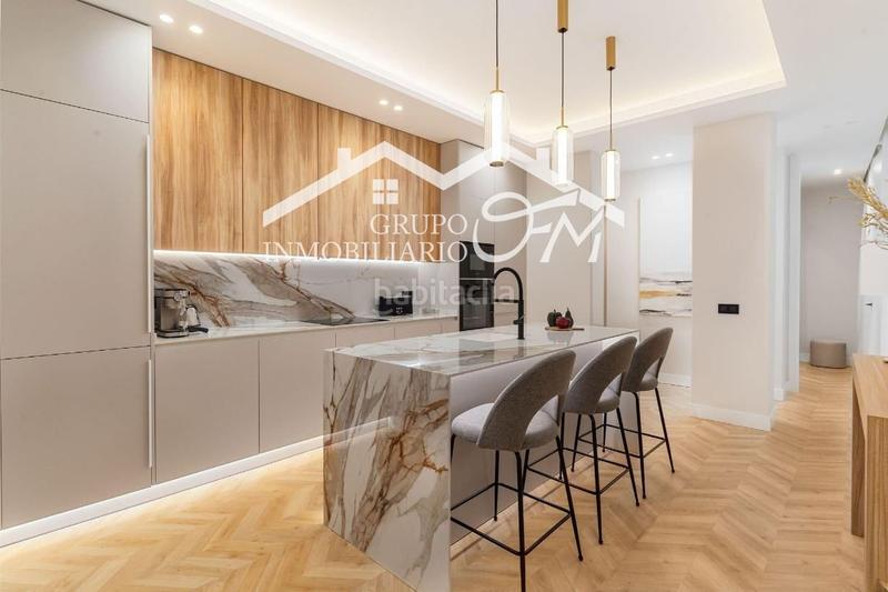 Foto 151004fb-e938-484a-8b3d-4d0878044872. Piso exclusivo inmueble situado en tetuán 1 en Sol Madrid