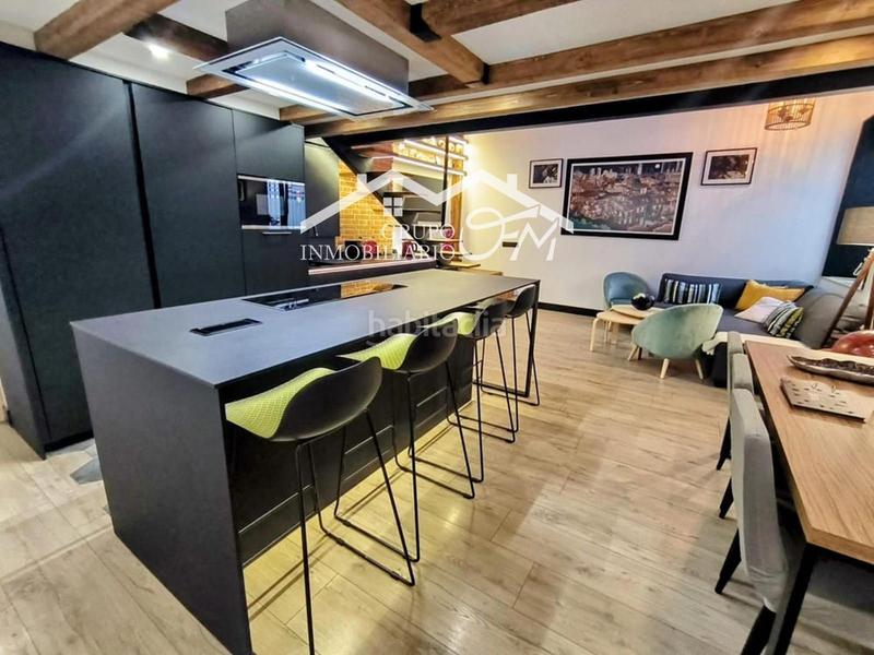 Foto 6b8b1e03-1ae2-4bda-88f4-fec41b65de44. Dúplex oportunidad de inversión en calle carretas 6 en Madrid