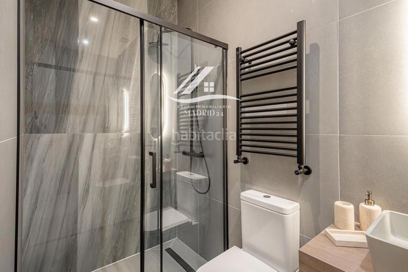 Foto e9c1ece5-73d4-4e3e-b35d-fcd62e65e613. Piso excelente inmueble en el barrio de Sol, 1 en Madrid