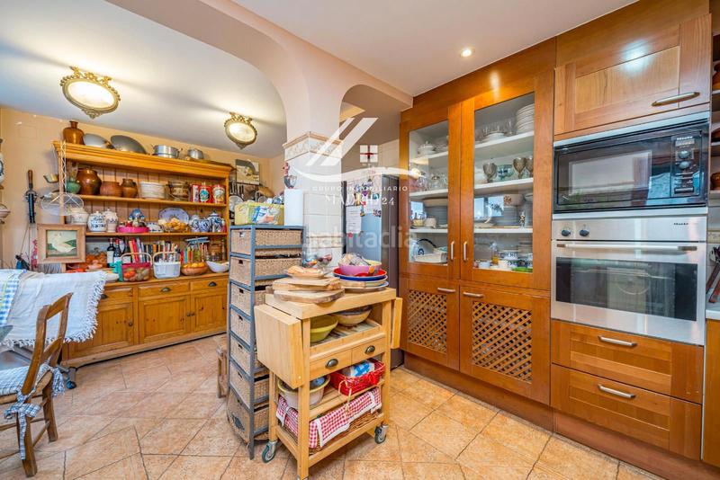 Foto ce4b578f-733e-4591-93ab-15fc57b605f0. Piso exclusiva vivienda en chamartín , 289 m 2 en Madrid