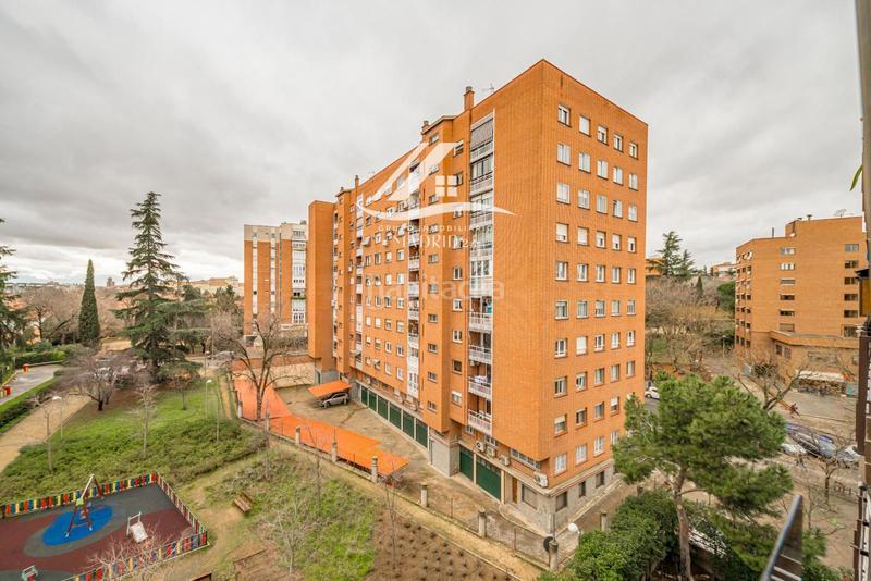 Foto d0850d14-9d5a-42b1-a451-25b53b47a651. Piso exclusiva vivienda en chamartín , 289 m 2 en Madrid