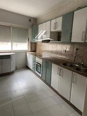 Piso  Calle mendez nuñez. Vivienda amplia y lista para entrar a vivir con financiación al