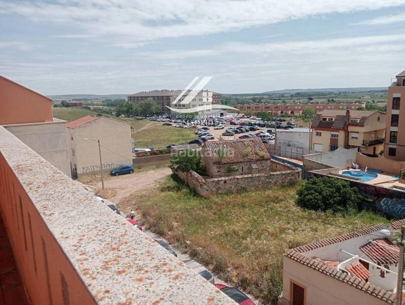 Foto 68a3c76f-2d9a-4131-bcb6-9ee0224e9c0d. Attique dans Los Bloques Zamora