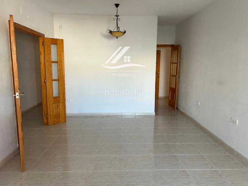 Foto 40862438-a2b6-4a2c-9d90-6540f390a61a. Appartamento con parcheggio in Fortuna