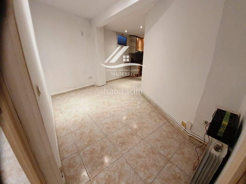 Foto fa0bf0c0-660a-44d5-906f-080e077b0761. Appartamento in El Camp de l´Arpa del Clot Barcelona