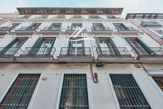 Pis  Calle del barco. Maravilloso piso 4 balcones en venta en madrid, barco 34