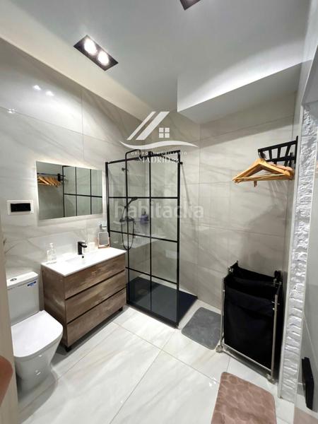 Foto 49d4f209-9fde-4d7e-85ba-07fe5bd4f06a. Piso semisótano en barrio Palacio centro en Palacio Madrid