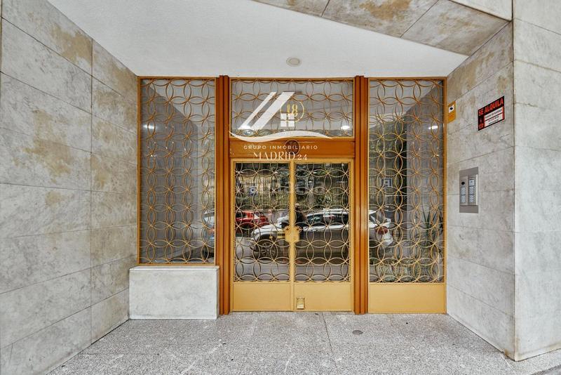 Foto 76da7e23-c086-4261-b9d3-1ab8413c7043. Piso en venta hermoso piso , poeta esteban villegas 18 en Madrid