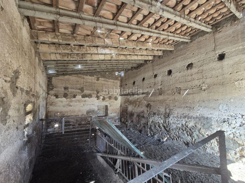 Foto b98b36e9-e270-425c-85c9-64bf442c1bd0. Masia amb aparcament a Sineu