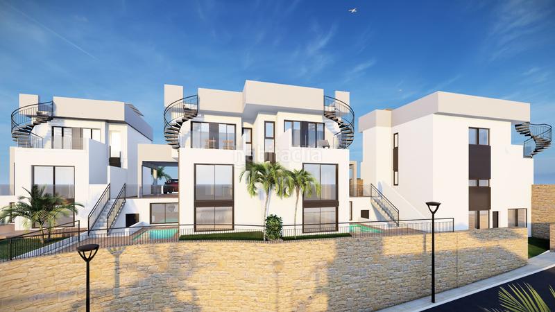 Foto 08f08d7b-8888-4e29-83c0-09a8c419a0f3. Casa villa de 3 dormitorios, 2 baños, solarium y jardín alicante costa blanca estas casas adosadas de 3 dormitorios, 2 baño en Algorfa