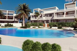 Appartement in Los Balcones-Los Altos. Bungalows de planta baja con 2 dormitorios, 2 baños, 2 terrazas,