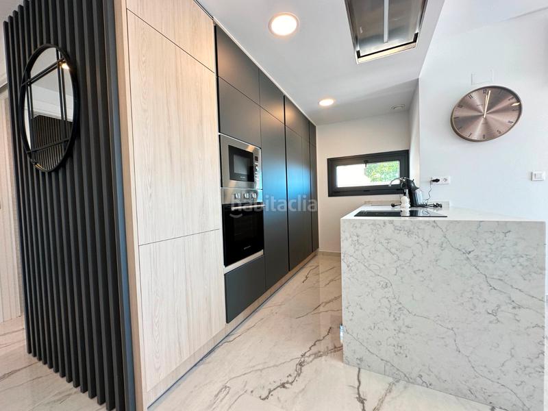 Foto 8f3d1a9d-af2d-423b-af2c-079aa660a29f. Location attique avec chauffage parking piscine dans Orihuela