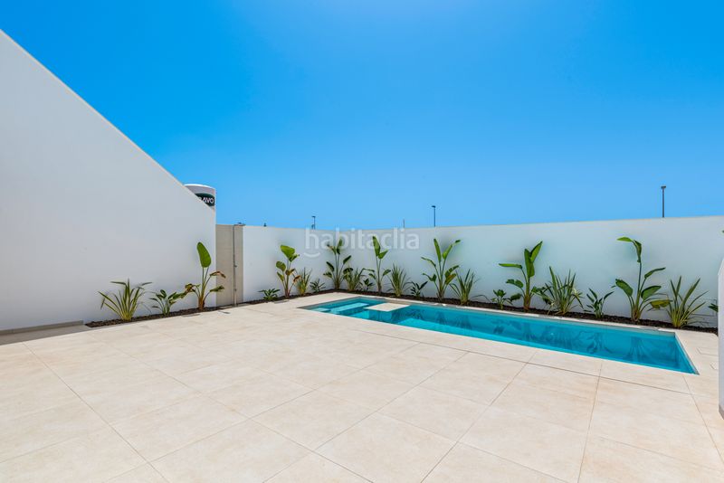 Foto 0f3a2b9b-d785-4c9e-98f2-cb9a5d1ad8e8. Xalet amb aparcament piscina a Las Lomas de Rame-Bahía Bella Alcázares (Los)