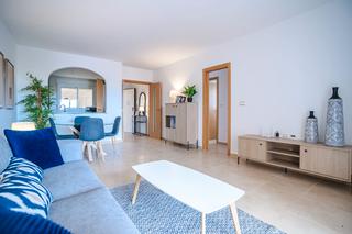 Apartament a Lomas de Cabo Roig - Los Dolses. Apartamentos y áticos con 2 dormitorios, 2 baños, terraza, jardí