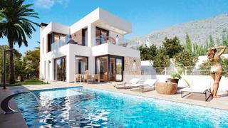 Chalet à Golf Bahía. Villa exclusiva de 4 dormitorios, 4 baños, 2 terrazas y piscina