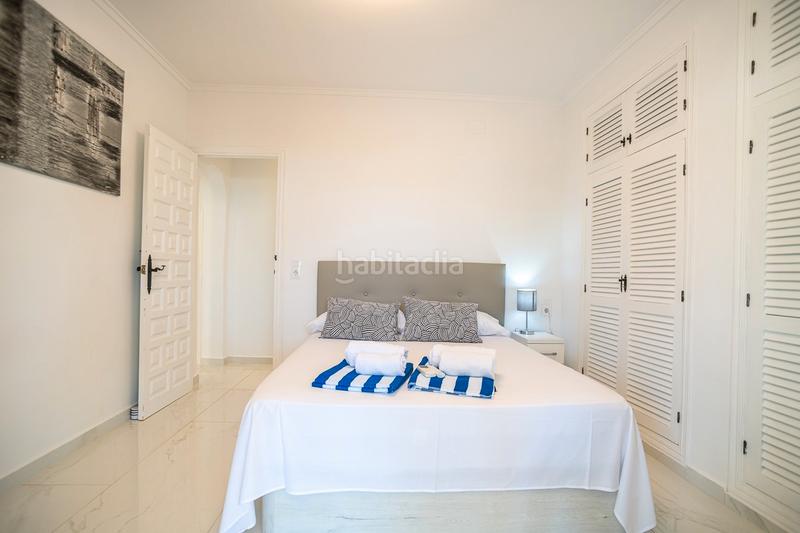 Foto 715939eb-7951-4e4f-a588-3fd95af6ee3f. Casa en venta impresionante villa de estilo mediterraacuteneo con vistas a la azotea y piscina en la siesta, descubra la cas en Torrevieja