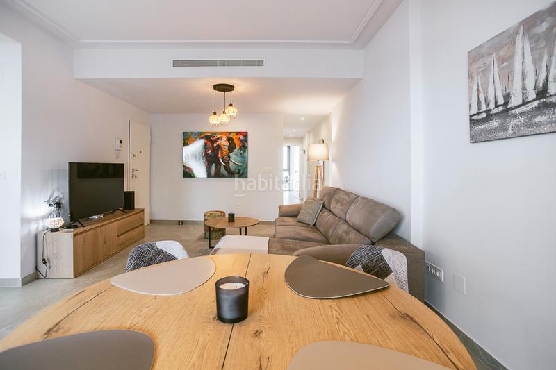 Foto 3063a4c2-a016-47ae-b7cd-cdc159e69cea. Piso elegant 2bedroom apartment with garage and 17 m terrace just 100 m from playa del cura, experience the best of mediterr en Torrevieja