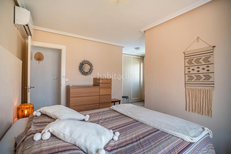 Foto 96e85659-ec4d-4245-9475-2c1bdaf90ac9. Casa charmante halfvrijstaande woning in los balcones, ontdek deze prachtig onderhouden woning in de gewilde wijk los balcon en Torrevieja