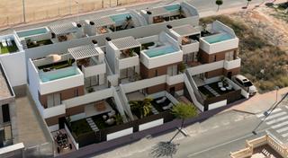 Apartament a Lo Pagán. Apartamento bungalow de 2 dormitorios, 2 baños, terraza y piscin