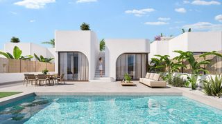 Chalet en Las Lomas de Rame-Bah�a Bella. Villa de 3 dormitorios y 2 bantildeos en los alcaacutezares, cos