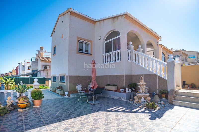 Foto 4996b84c-5020-48fc-97e6-e183be120a3b. Casa amb calefacció aparcament piscina a La Florida Orihuela