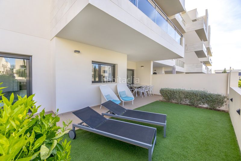 Foto 7f7c72e8-4520-46e0-9dfc-a37d3bbf80e2. Casa amb piscina a Lomas de Cabo Roig - Los Dolses Orihuela