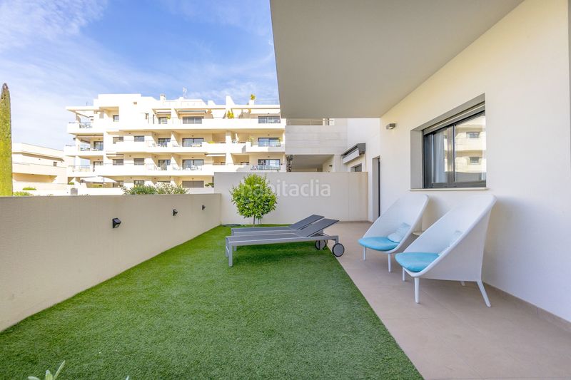 Foto 7ff2be55-dcd2-4f9f-b4ae-fd4c2efecd1a. Casa amb piscina a Lomas de Cabo Roig - Los Dolses Orihuela