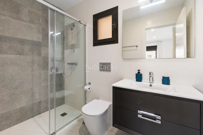 Foto b5412732-6b36-49e8-b8d7-0c9b5343f60c. Casa amb piscina a Lomas de Cabo Roig - Los Dolses Orihuela