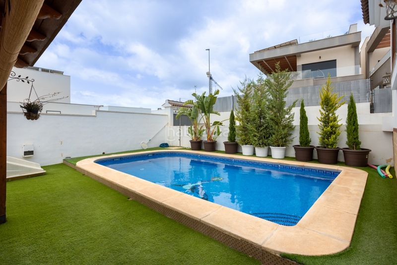 Foto 432658a1-eece-4b55-b519-9e3bdd6a0962. Casa amb piscina a Montesinos (Los)