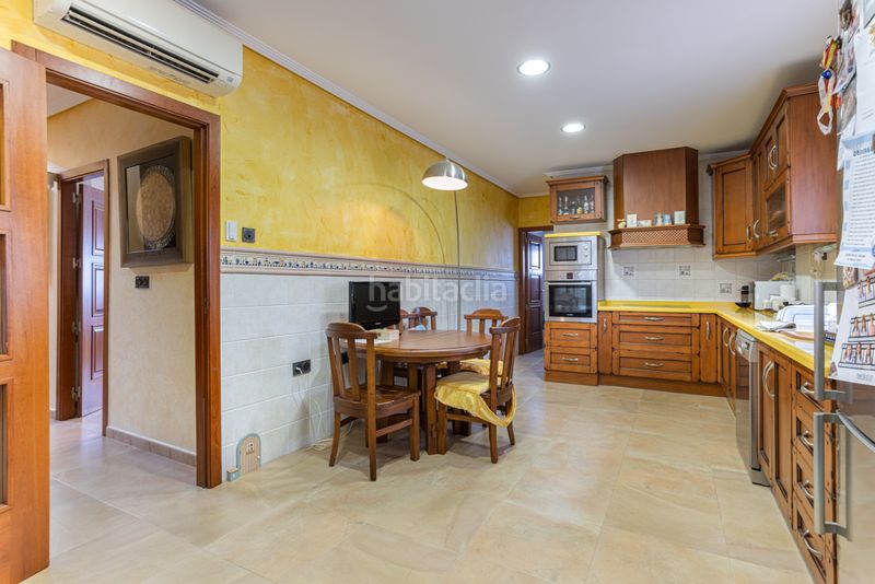 Foto 6fd68607-5be4-42c9-9f4e-5d4f6f61549e. Casa amb piscina a Montesinos (Los)